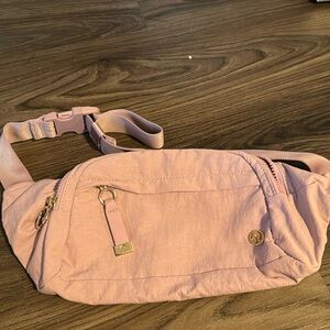 Lululemon Fanny pack